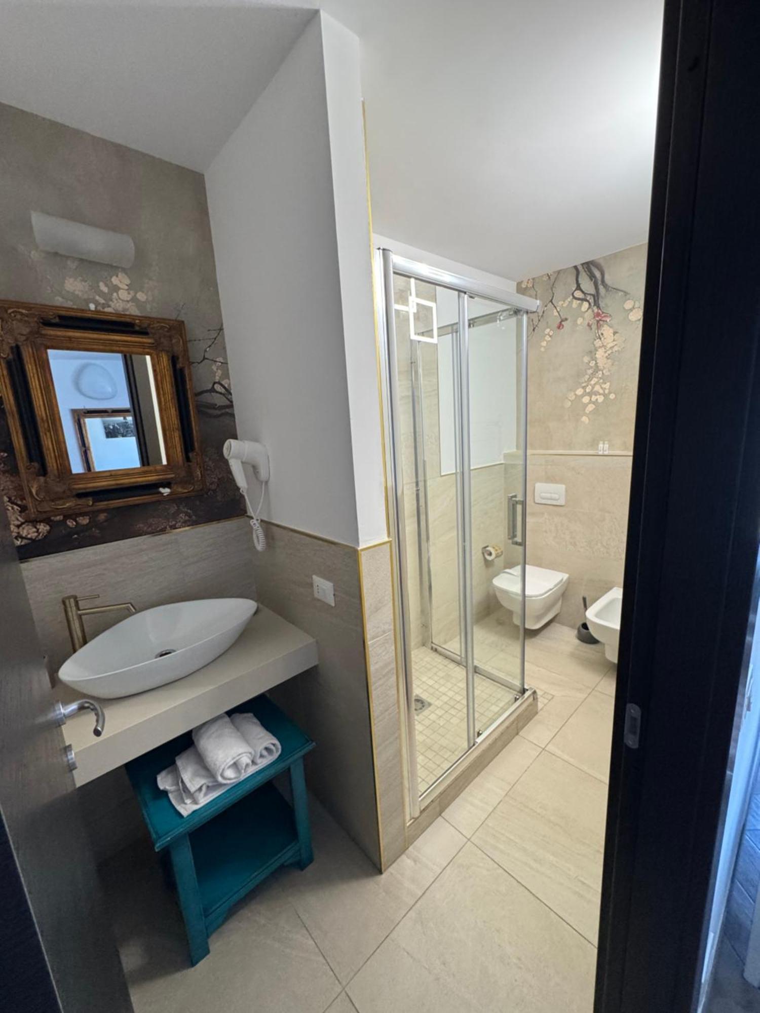 Relais Al Porto Hotel Peschiera del Garda Bagian luar foto