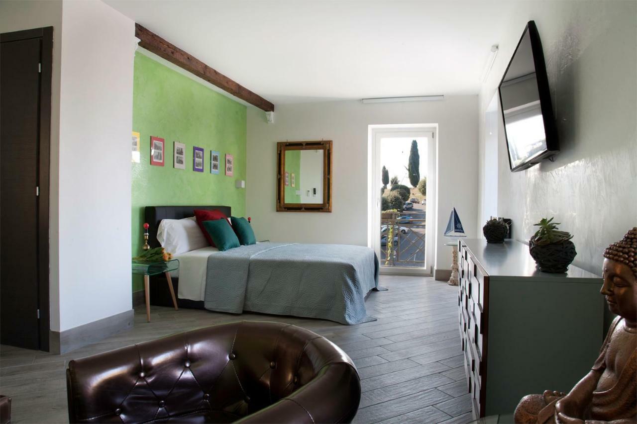 Relais Al Porto Hotel Peschiera del Garda Bagian luar foto