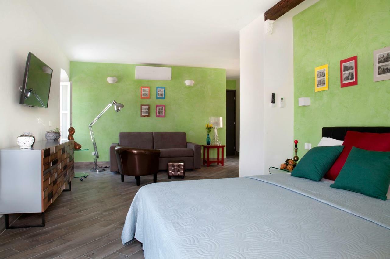 Relais Al Porto Hotel Peschiera del Garda Bagian luar foto