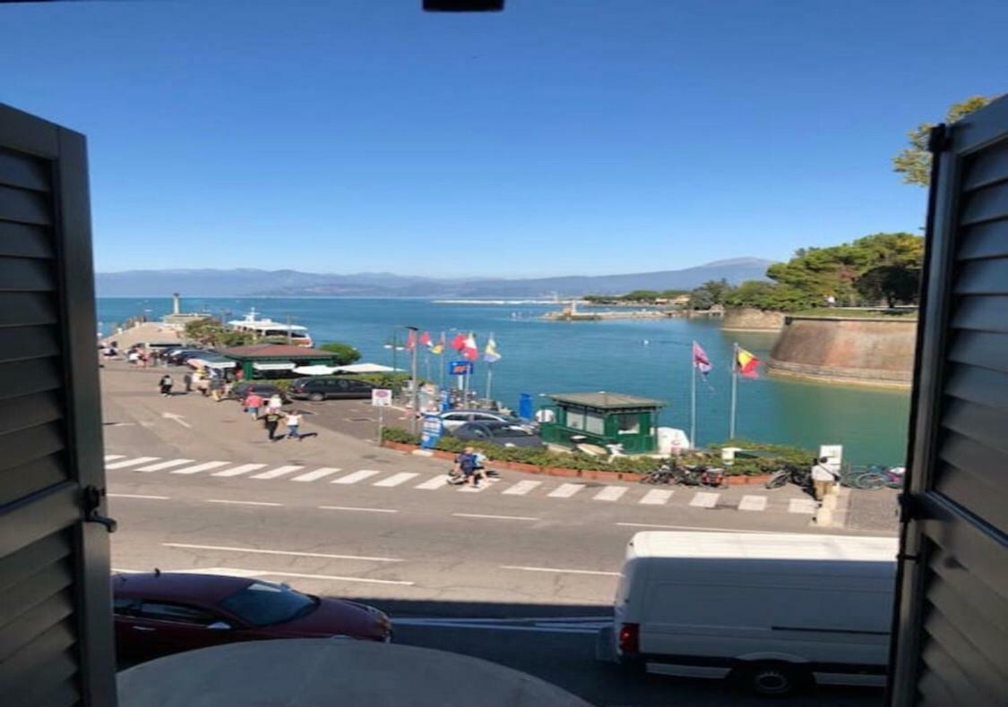 Relais Al Porto Hotel Peschiera del Garda Bagian luar foto