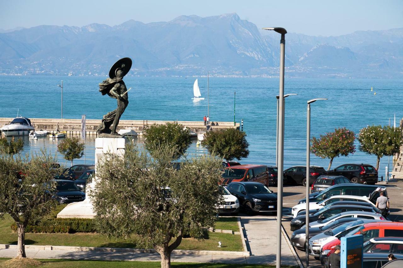 Relais Al Porto Hotel Peschiera del Garda Bagian luar foto